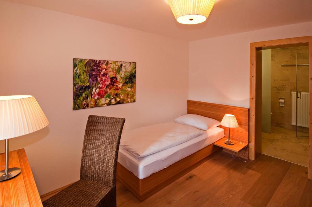 Hotel Gästehaus Schloss Bernau Fischlham Zimmer foto